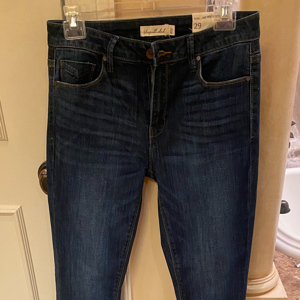 ❤️‍🔥🛑UNPUBLISHED HEM SPLIT BRAND NEW JEANS🛑❤️‍🔥